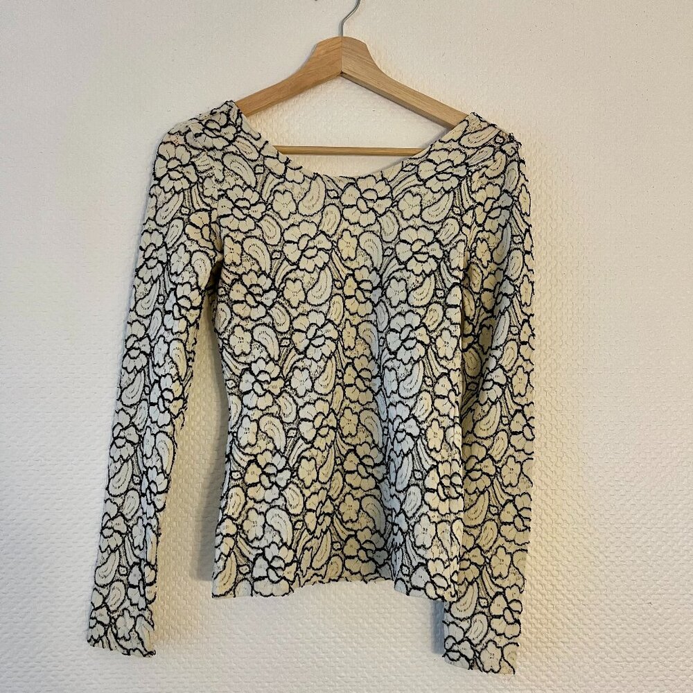 Silence and Noise lace low back stretchy top size S